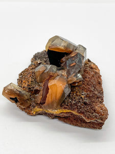 Iron Oxidized Quartz in Calcite