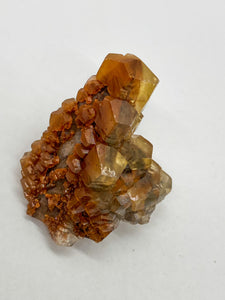 Iron-oxidized Quartz on Calcite