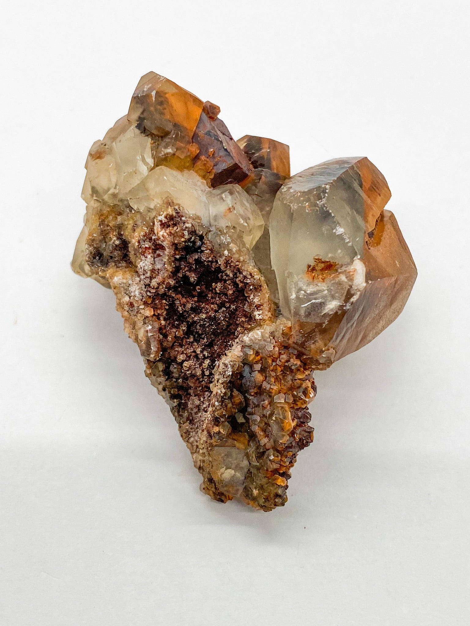 Iron-oxidized Quartz on Calcite