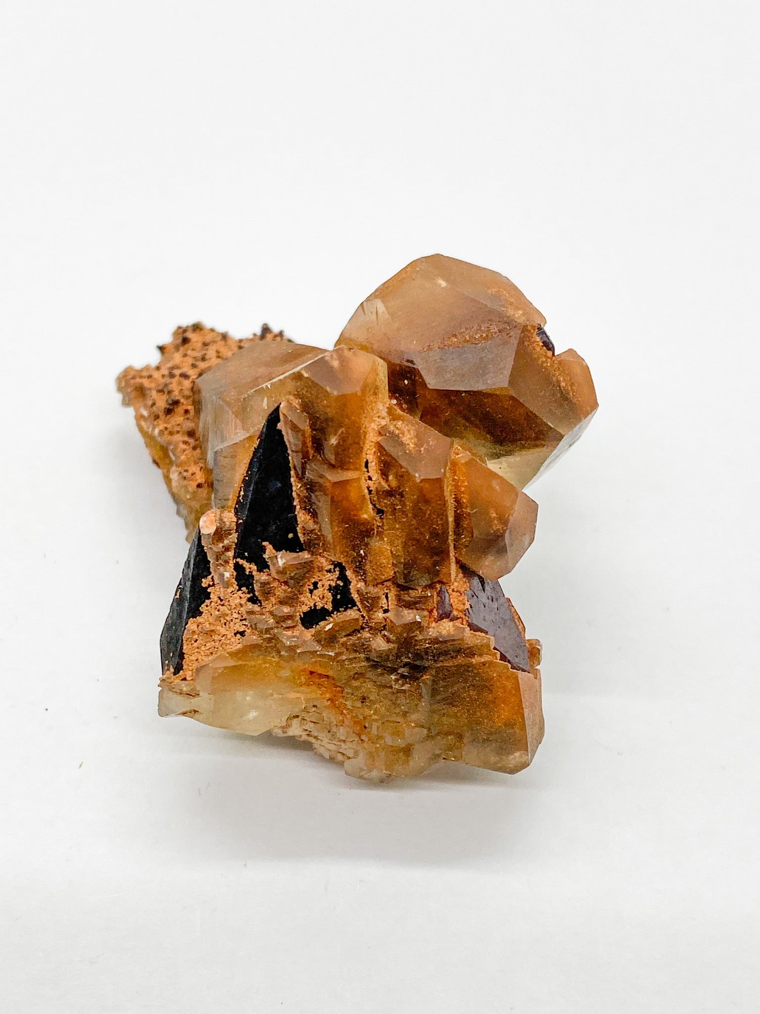 Iron-oxidized Quartz on Calcite