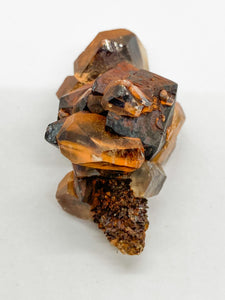 Iron-oxidized Quartz on Calcite