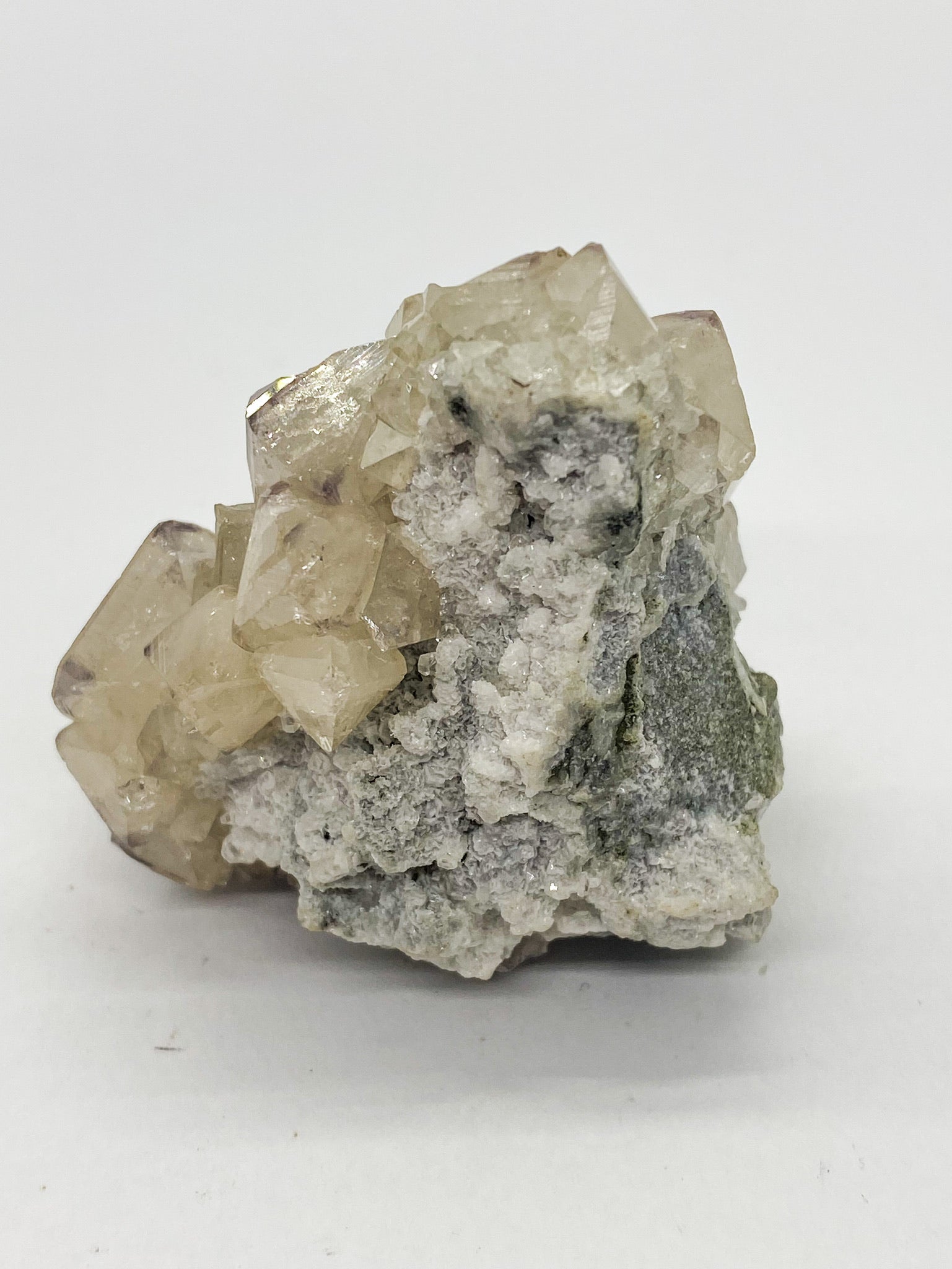 Octahedral Scheelite with Cube Fluorite