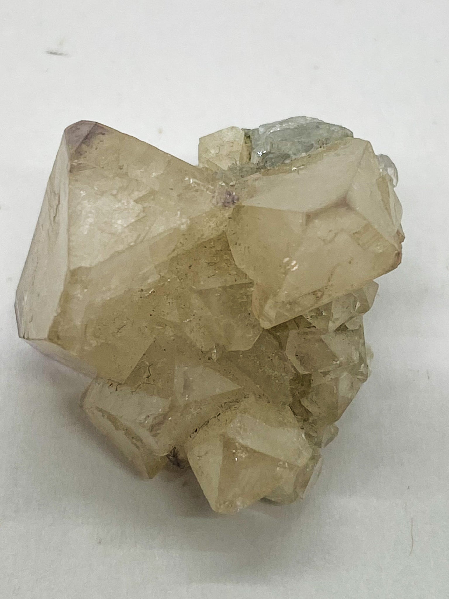 Octahedral Scheelite with Cube Fluorite