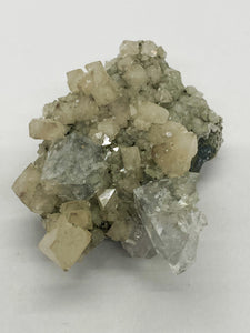 Octahedral Scheelite with Cube Fluorite