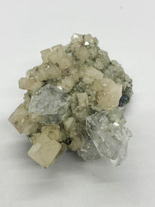 Octahedral Scheelite with Cube Fluorite